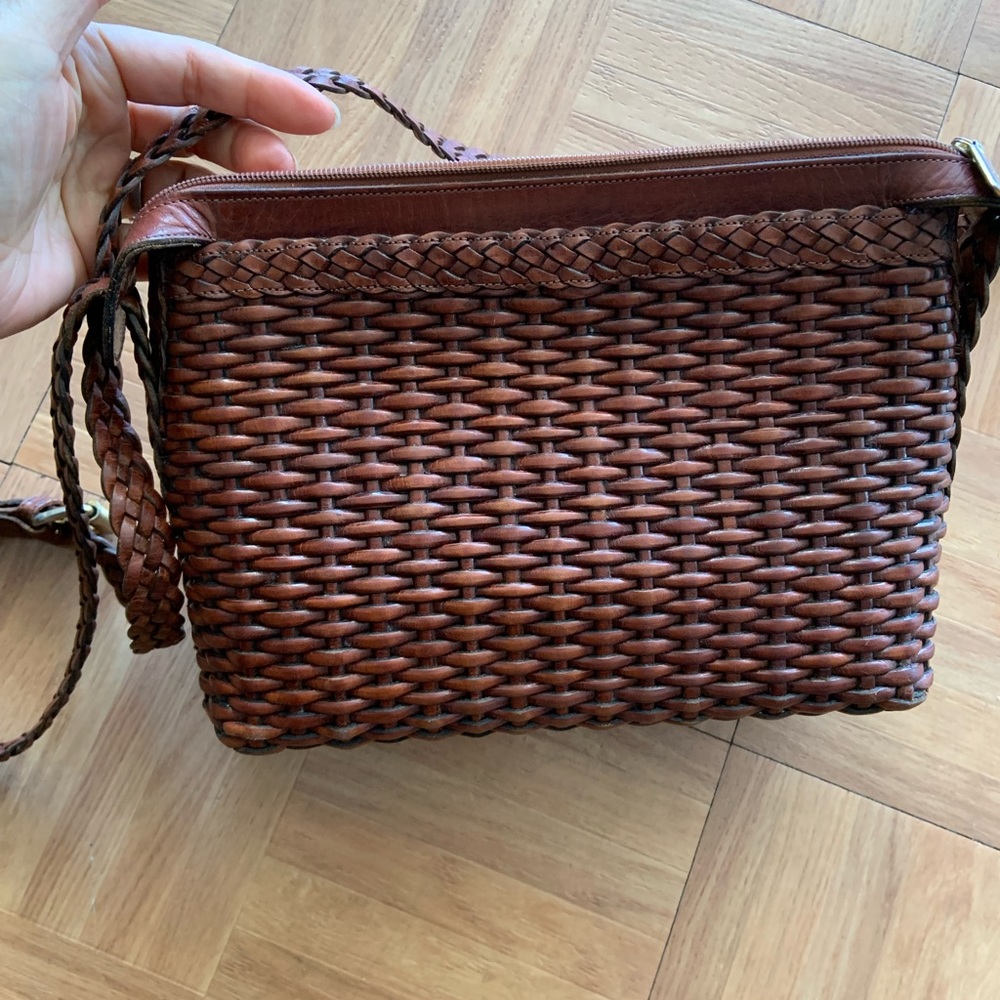 vtg Beautiful Woven leather CEN bag